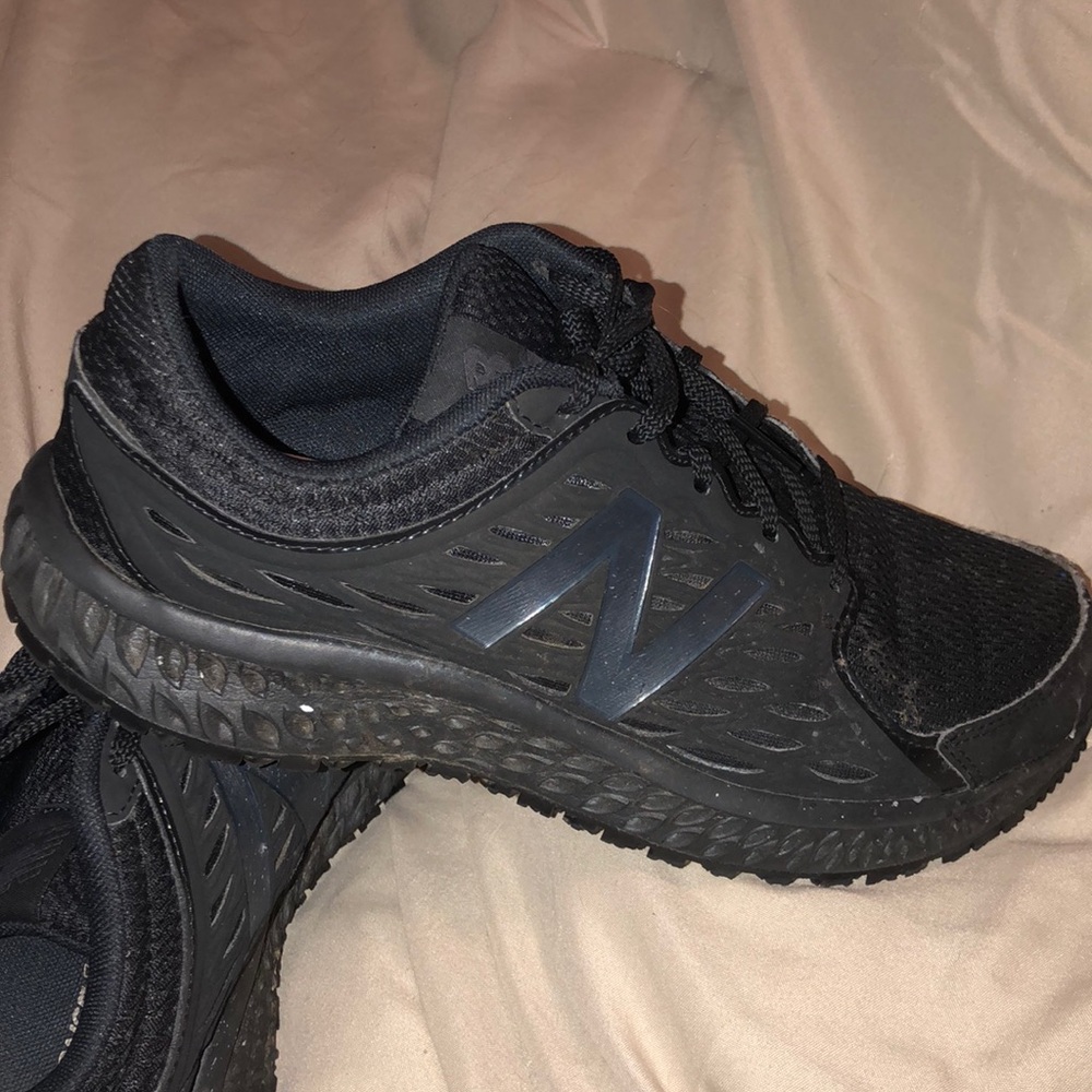 Women’s new balance NON-SLIP WORK SHOE